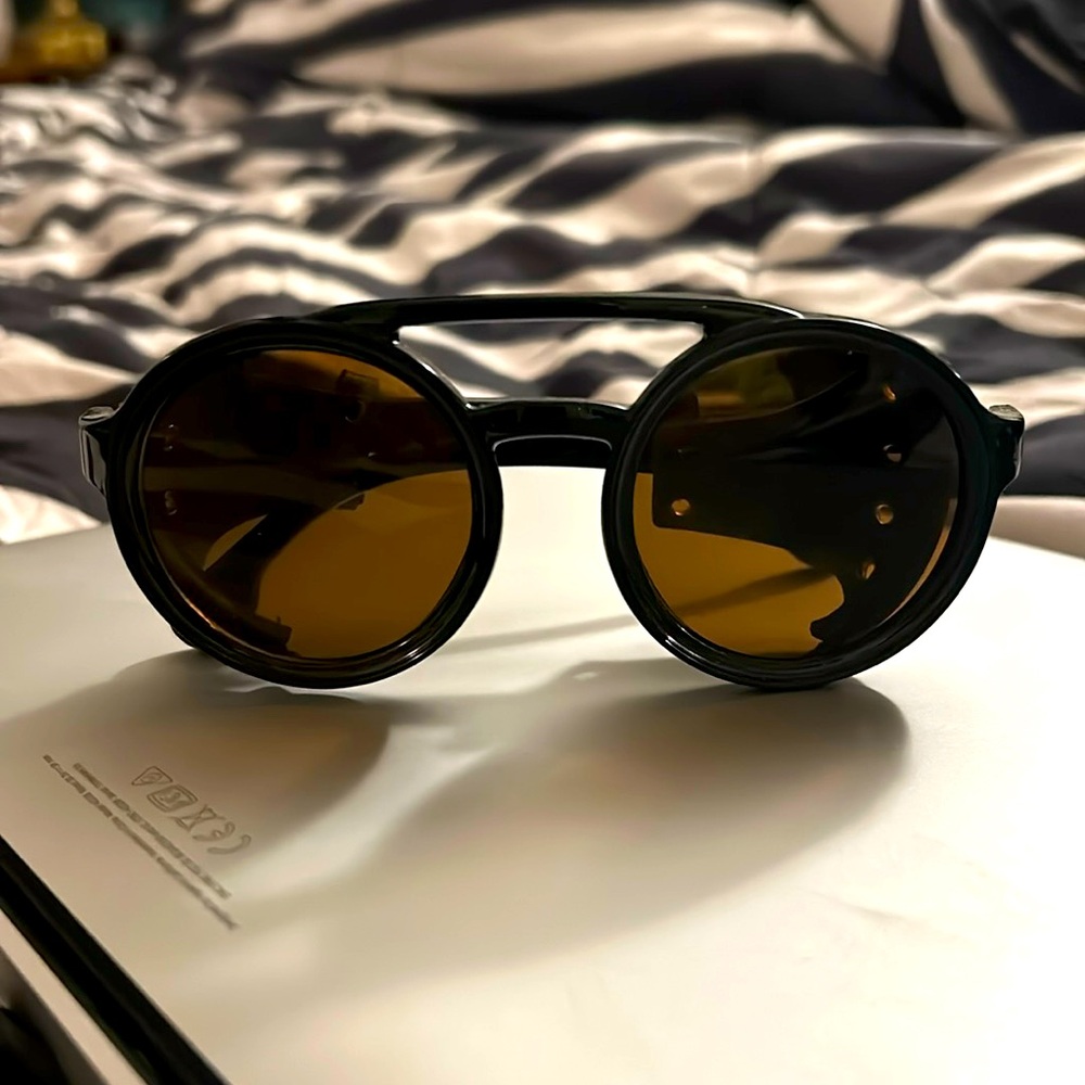 Retro hipster dark orange lens sunglasses w/ leather side shields